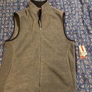 NWT IZOD FLEECE VEST
